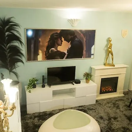 Casa de Férias La Rose Medievale Balneo & Sauna *