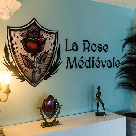 La Rose Medievale Balneo & Sauna Casa de Férias *
