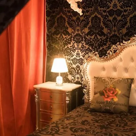 La Rose Medievale Balneo & Sauna Casa de Férias