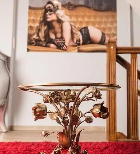 Prázdninový dům La Rose Medievale Balneo & Sauna *