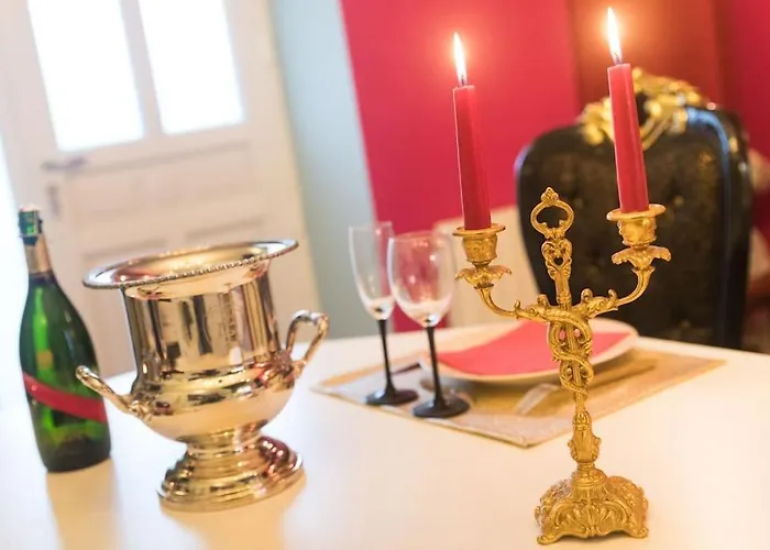 Hébergement de vacances La Rose Médiévale Balnéo&sauna